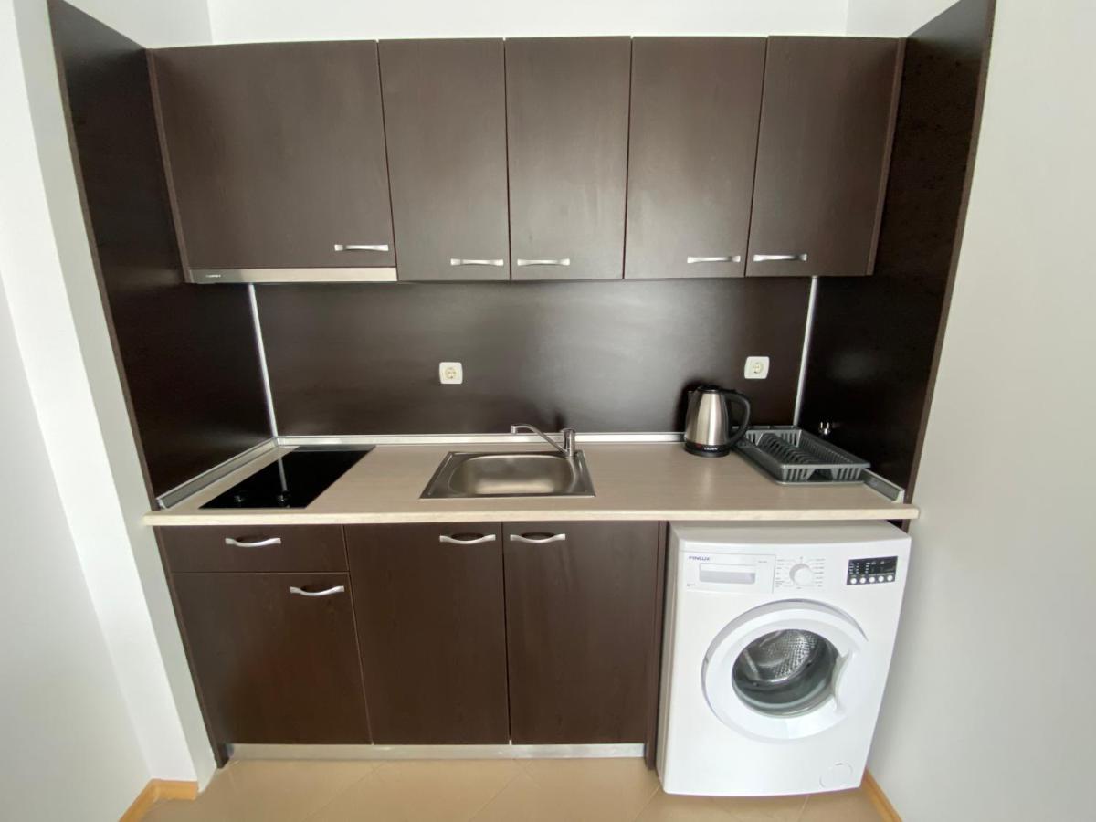 Holiday Apartments Grand Kamelia ซันนีบีช ภายนอก รูปภาพ